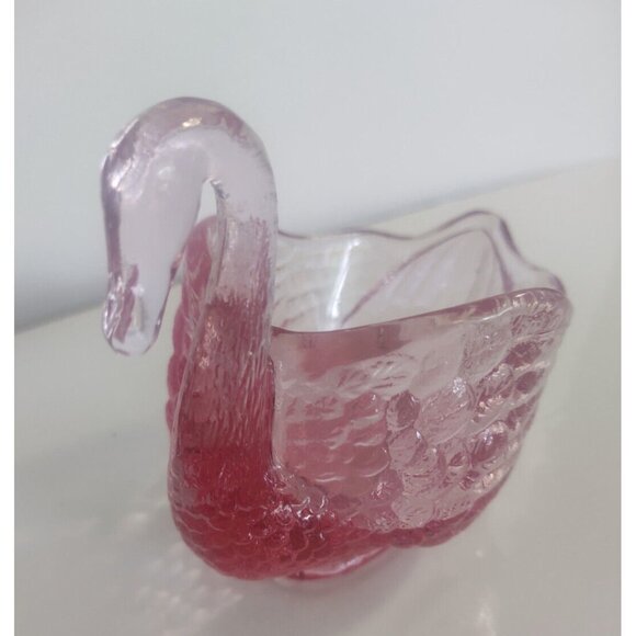 Vintage Fenton Pink Art Glass Swan Trinket/Candy Bowl 4.5" x 3 3/4" - Picture 9 of 10